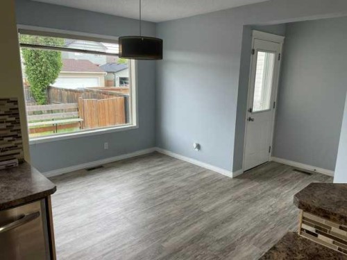 681 Evermeadow Road Sw, Calgary, AB - Indoor Photo Showing Other Room