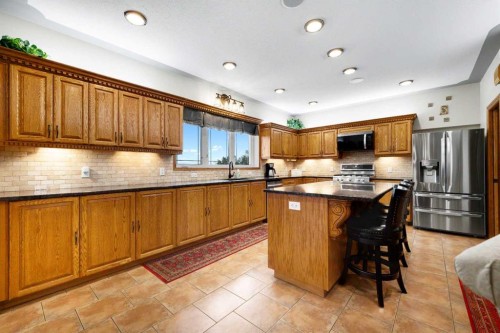 28125 Highway 587, Rural Red Deer County, AB - Indoor Photo Showing Kitchen