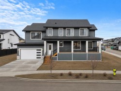 28 Sunvalley View Cochrane, AB T4C 0X8