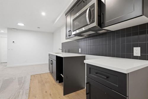 731 Langley Terrace Se, Airdrie, AB - Indoor Photo Showing Kitchen