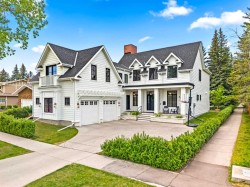 3731 37 Street NW Calgary, AB T2L 2J2