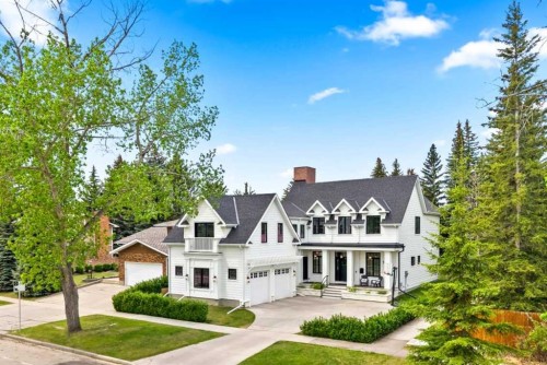3731 37 Street Nw, Calgary, AB 