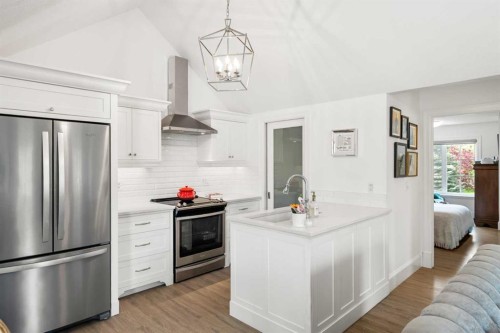 3731 37 Street Nw, Calgary, AB 