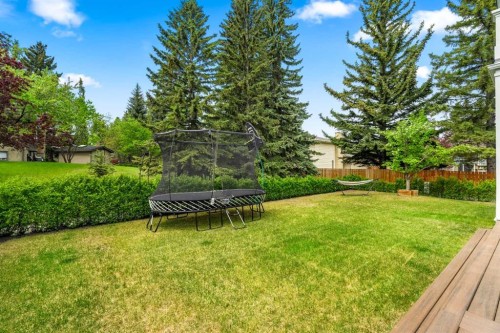 3731 37 Street Nw, Calgary, AB 