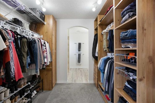 514 Stonegate Road Nw, Airdrie, AB - Indoor With Storage