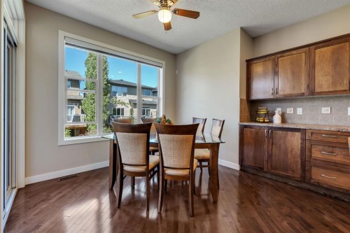 32 Everoak Close Sw, Calgary, AB - Indoor Photo Showing Dining Room