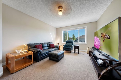 32 Everoak Close Sw, Calgary, AB - Indoor Photo Showing Other Room