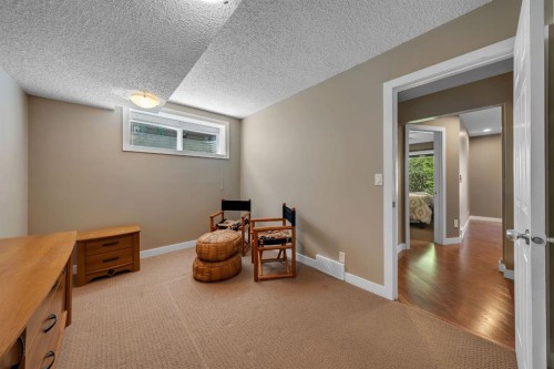 32 Everoak Close Sw, Calgary, AB - Indoor