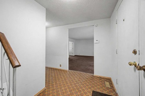 1032 Varsity Estates Drive Nw, Calgary, AB 