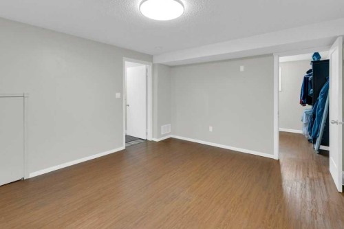120 Alpine Crescent Se, Airdrie, AB - Indoor Photo Showing Other Room