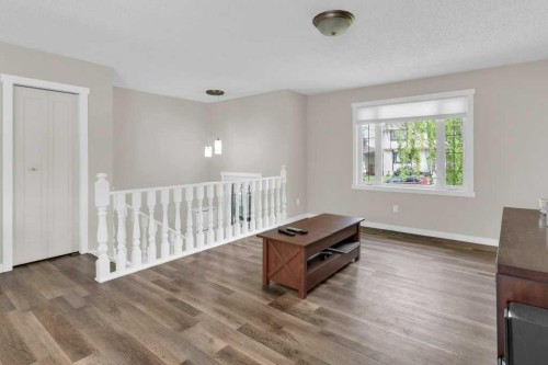 120 Alpine Crescent Se, Airdrie, AB - Indoor
