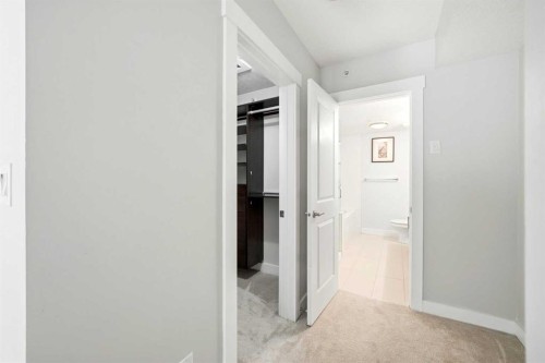 103-733 2 Avenue Sw, Calgary, AB - Indoor Photo Showing Other Room
