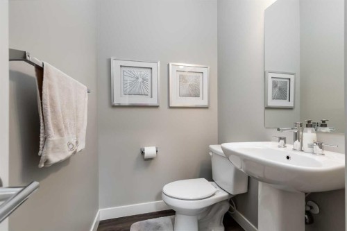 101 Walgrove Cove Se, Calgary, AB - Indoor Photo Showing Bathroom