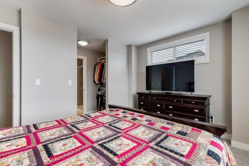 101 Walgrove Cove Se, Calgary, AB - Indoor Photo Showing Bedroom