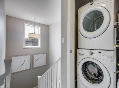 101 Walgrove Cove Se, Calgary, AB - Indoor Photo Showing Laundry Room