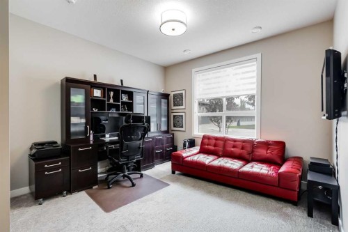 101 Walgrove Cove Se, Calgary, AB - Indoor Photo Showing Other Room