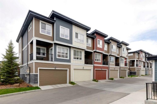 101 Walgrove Cove Se, Calgary, AB - Outdoor With Balcony With Facade