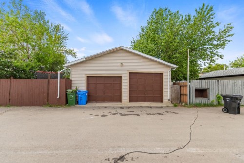 6795 Malvern Road Ne, Calgary, AB - Outdoor With Exterior