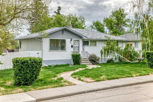 6040 Thornburn Drive NW Calgary, AB T2K 3P7