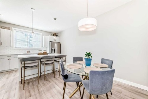 410 Cranbrook Walk Se, Calgary, AB - Indoor Photo Showing Dining Room
