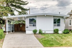 4603 41 Street NW Calgary, AB T3A 0N4