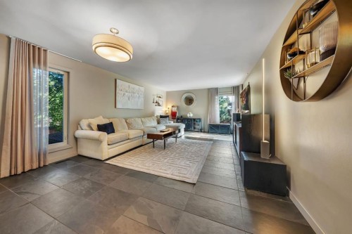 7 Deerwood Road Se, Calgary, AB - Indoor