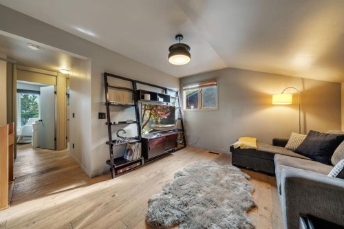 7 Deerwood Road Se, Calgary, AB - Indoor