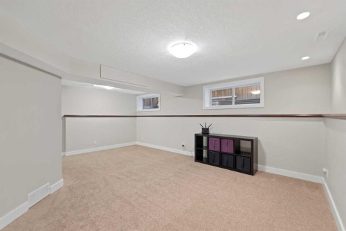 49 Wentworth Mews Sw, Calgary, AB 
