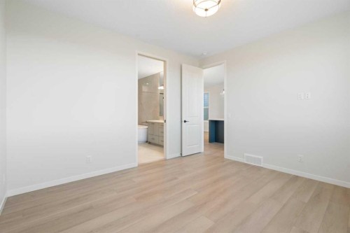 147 Marmot Grove Nw, Calgary, AB - Indoor Photo Showing Other Room