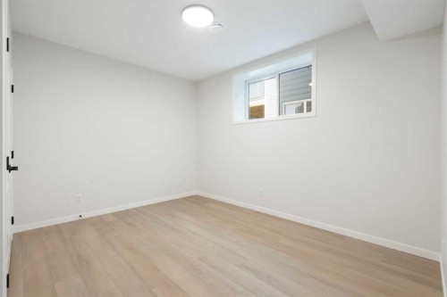 147 Marmot Grove Nw, Calgary, AB - Indoor Photo Showing Other Room
