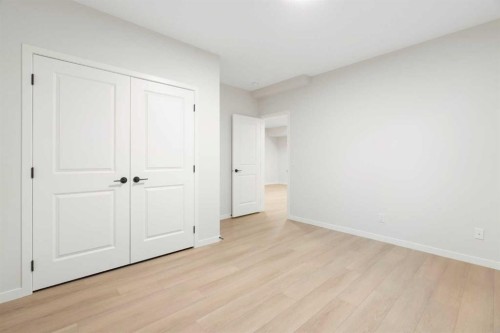 147 Marmot Grove Nw, Calgary, AB - Indoor Photo Showing Other Room
