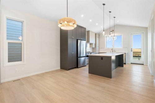 147 Marmot Grove Nw, Calgary, AB - Indoor Photo Showing Kitchen With Upgraded Kitchen