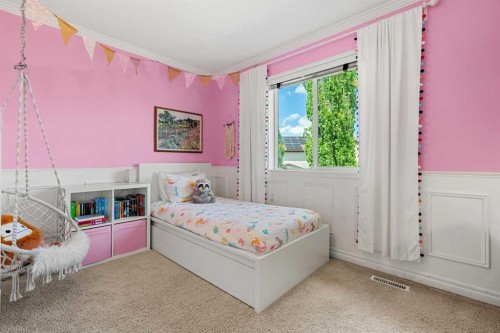 194 Brightonstone Bay Se, Calgary, AB - Indoor Photo Showing Bedroom