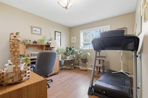 11 Macewan Park Heights Nw, Calgary, AB - Indoor Photo Showing Office