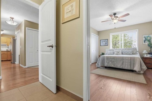 11 Macewan Park Heights Nw, Calgary, AB - Indoor Photo Showing Bedroom