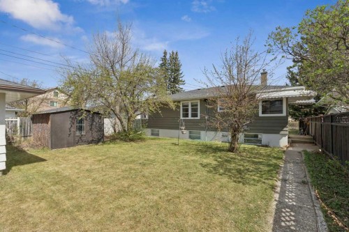 1115 Radnor Avenue Ne, Calgary, AB - Outdoor