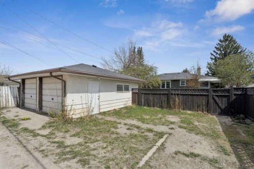 1115 Radnor Avenue Ne, Calgary, AB - Outdoor
