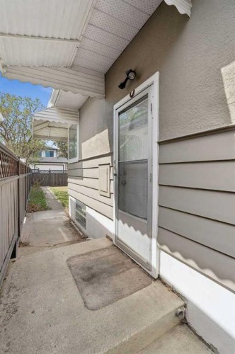 1115 Radnor Avenue Ne, Calgary, AB - Outdoor With Exterior