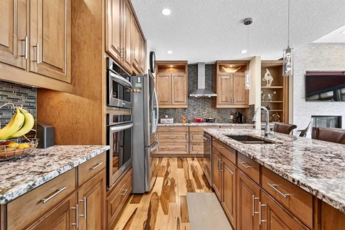 652 Quarry Way Se, Calgary, AB 