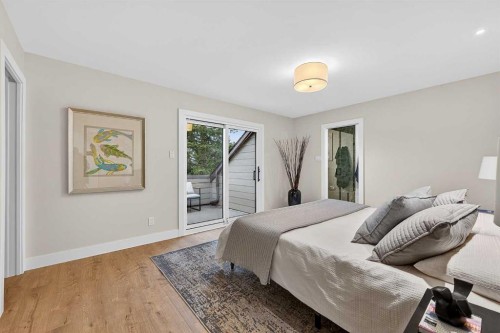 9007 33 Avenue Nw, Calgary, AB 
