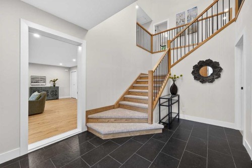 9007 33 Avenue Nw, Calgary, AB 