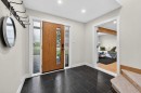 9007 33 Avenue Nw, Calgary, AB 