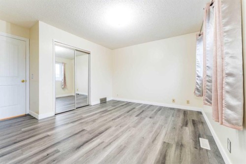 44 Whiteridge Place Ne, Calgary, AB 