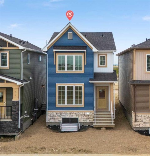 41 Hotchkiss Gardens Se, Calgary, AB - Outdoor With Facade