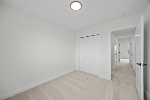 41 Hotchkiss Gardens Se, Calgary, AB - Indoor Photo Showing Other Room