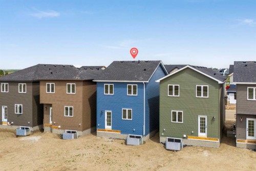 41 Hotchkiss Gardens Se, Calgary, AB - Outdoor With Exterior