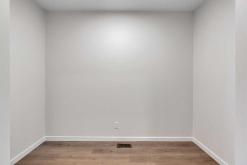 50 Creekview Gardens Sw, Calgary, AB 
