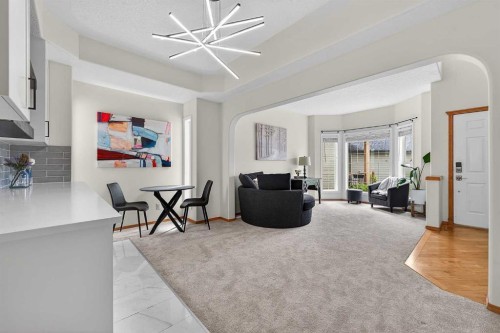 36 Somerside Bay Sw, Calgary, AB 
