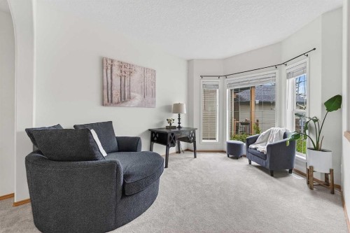 36 Somerside Bay Sw, Calgary, AB 