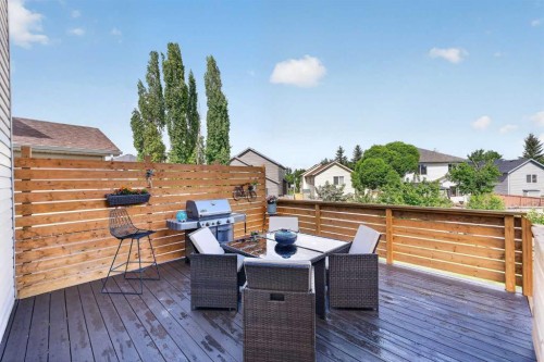 36 Somerside Bay Sw, Calgary, AB 